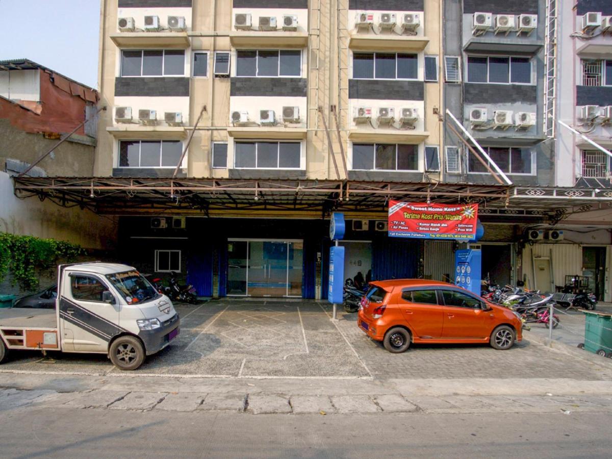 Hotel Oyo 3754 Prosperity Mansion Jakarta Exterior foto