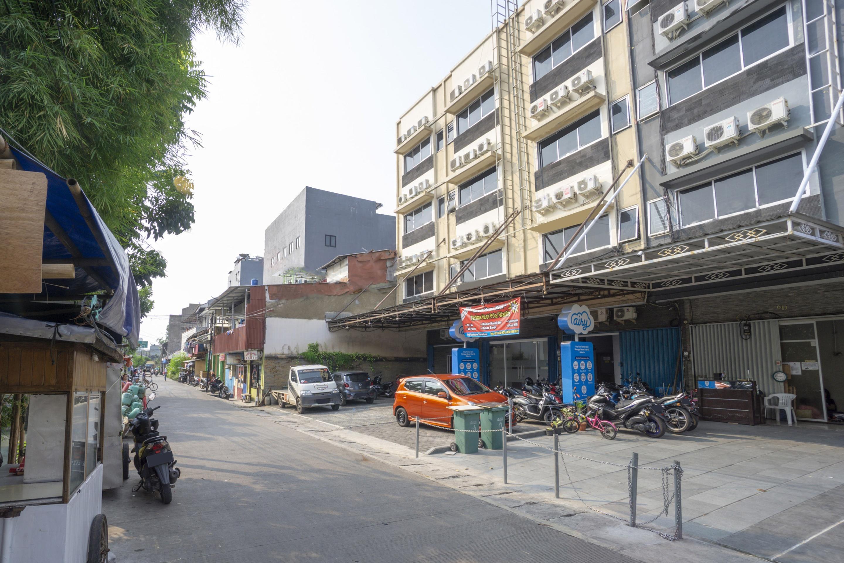 Hotel Oyo 3754 Prosperity Mansion Jakarta Exterior foto